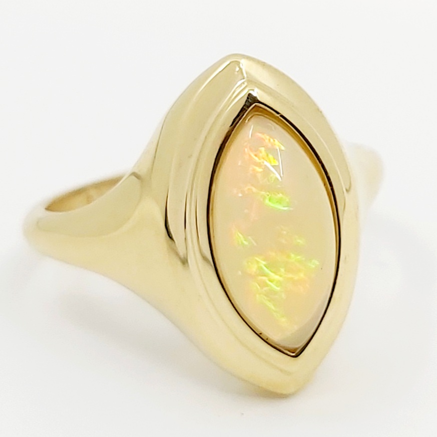 1 Ring 375/- mit Opal, Größe: 62, 5,3g