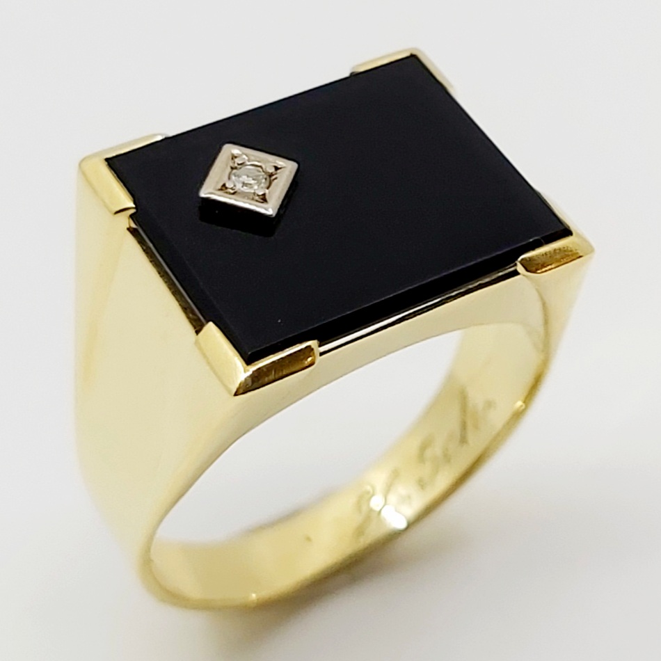 1 Ring 585/- mit Onyx und Diamant, Größe: 66, 9,23 g