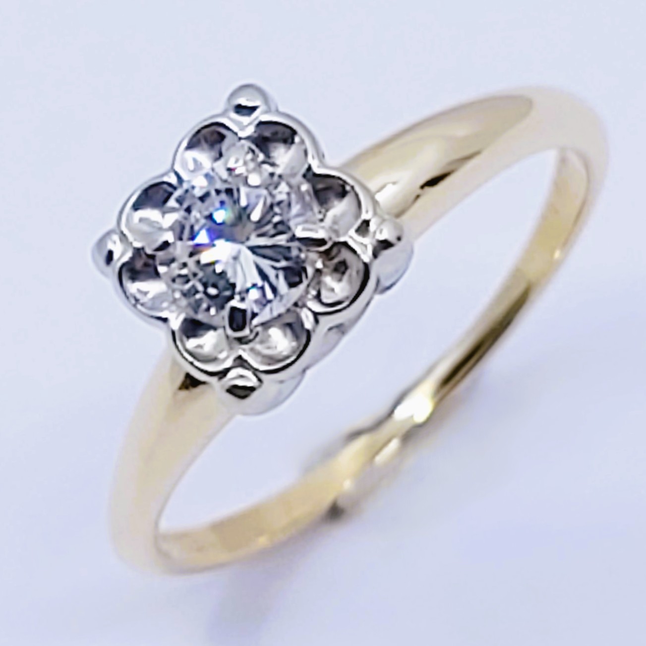 Ring 585/-, Größe: 53, Schiene Gravur: Blueridge mit Brillant,  2,40g