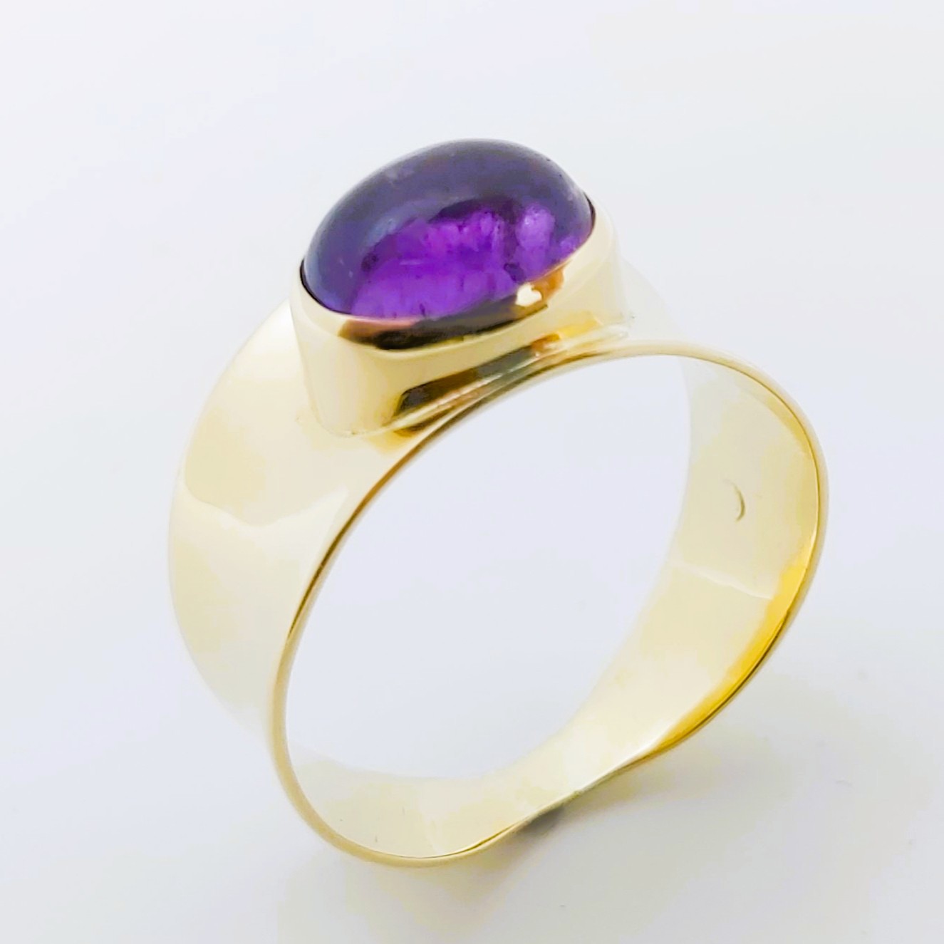 Ring 585/-, Größe: 62 mit Amethyst, 5,590 g