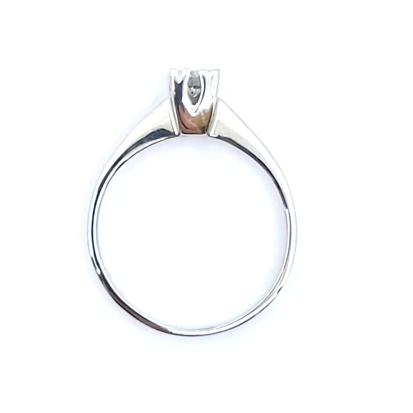Ring 585/-, Größe: 51 mit Brillant,  1,89g