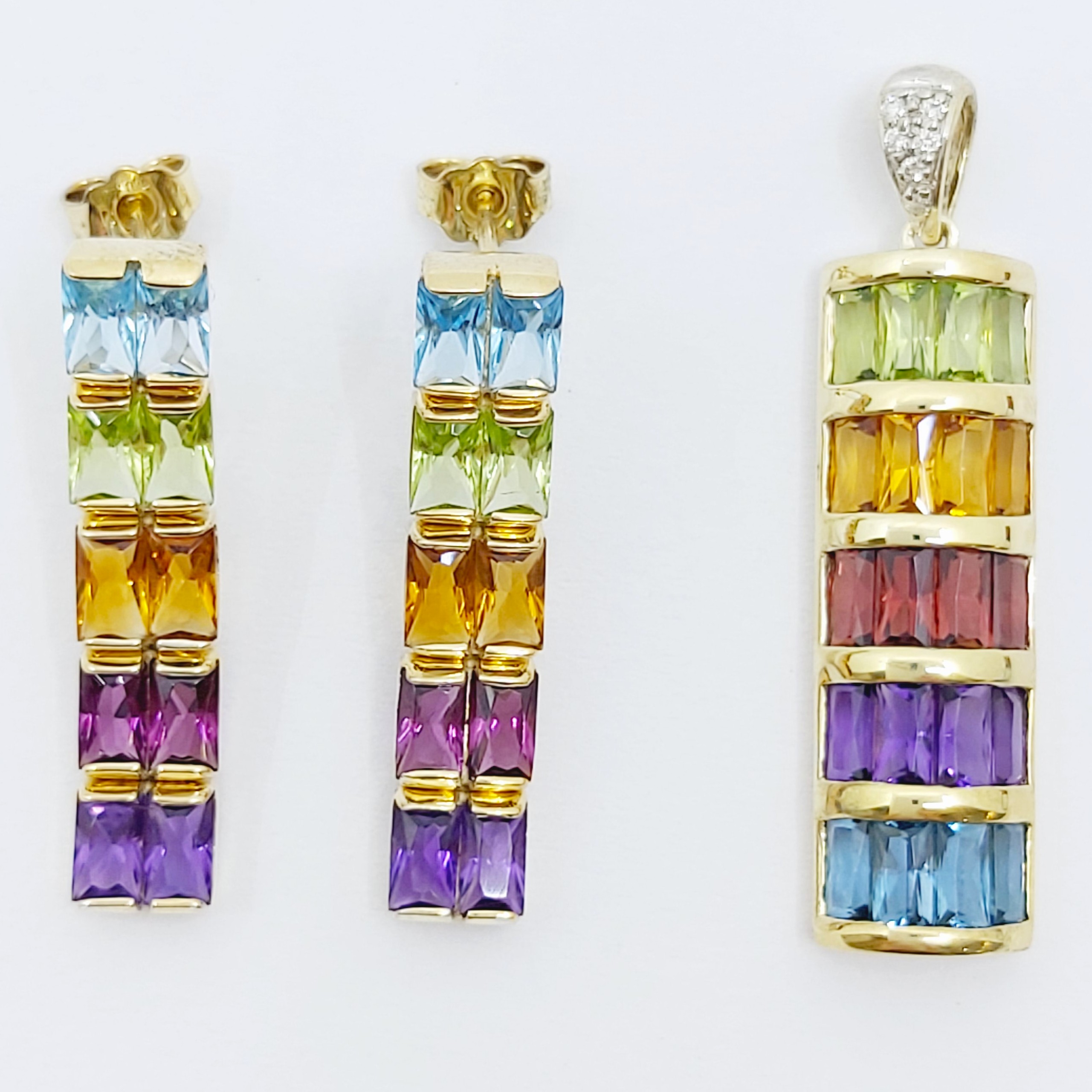 Schmuckset 750/- mit farbigen Steinen und Brillanten, 13,140g