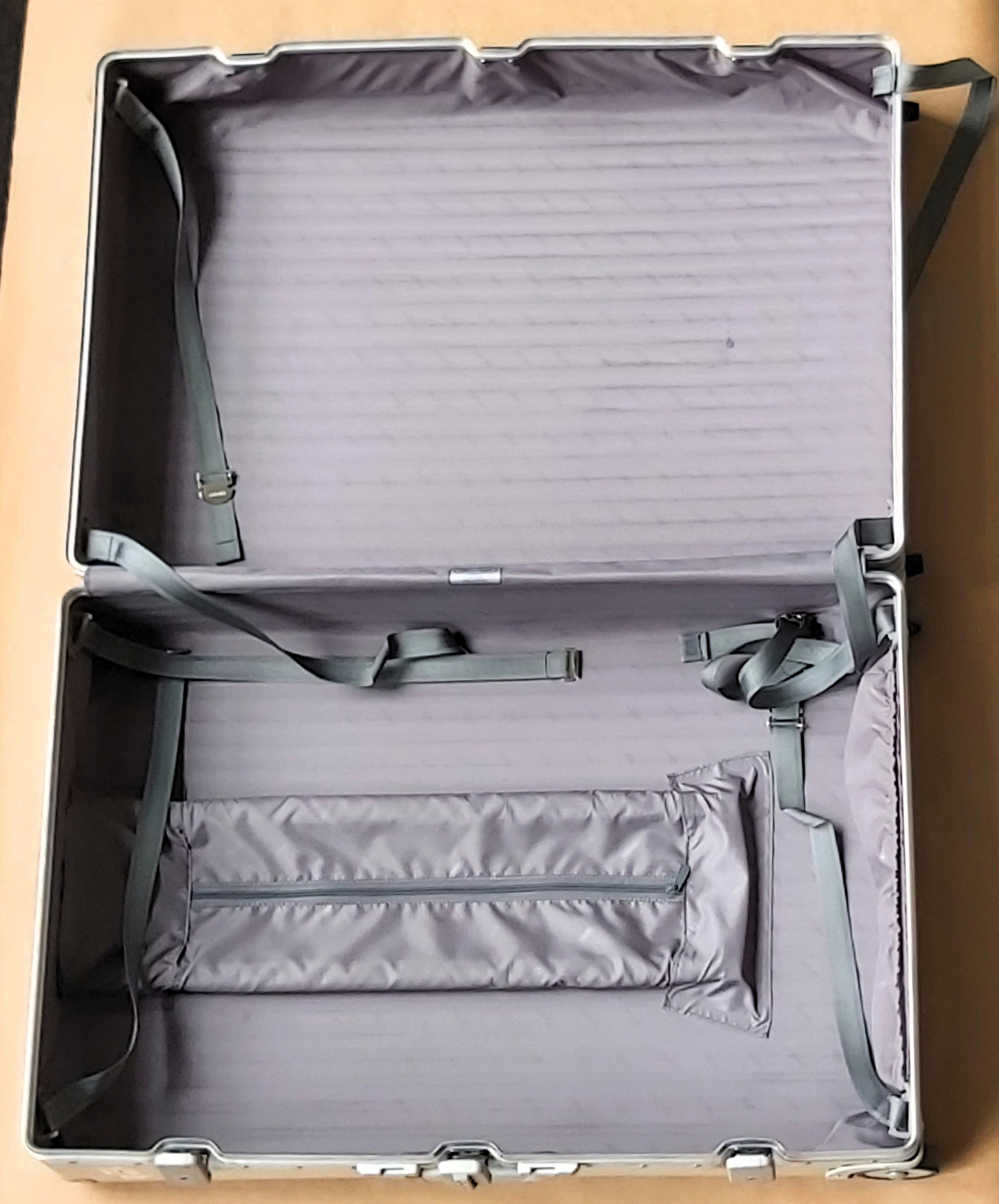 Koffer Rimowa Aluminium Gebrauchsspuren