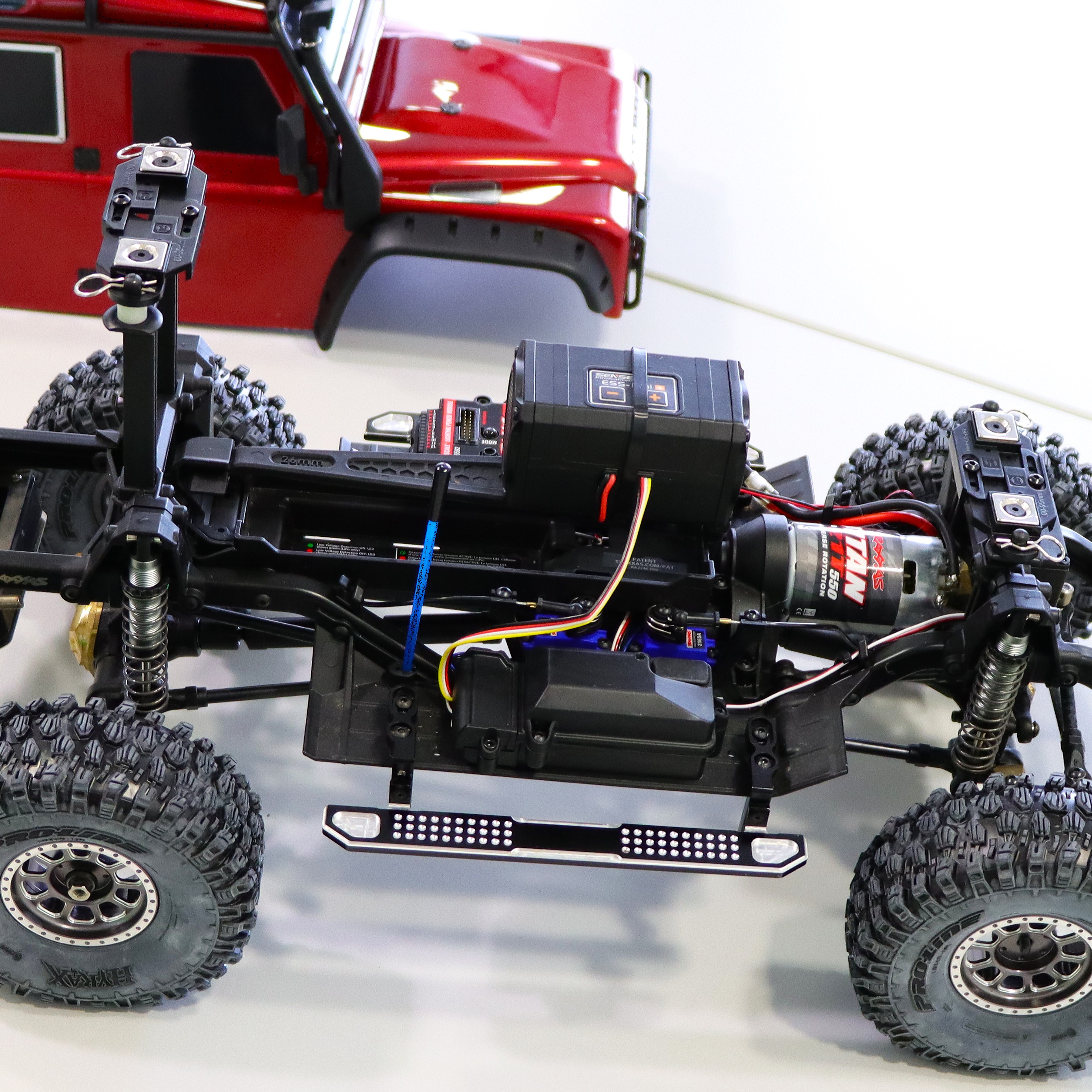 Modell TRAXXAS Com/Pat 1:40 Landrover Defender