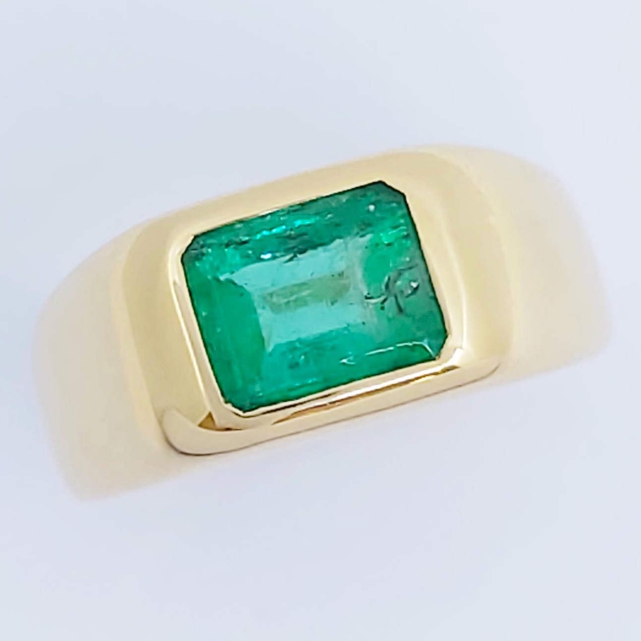 Ring 750/- mit einem Smaragd, Größe: 50, 14,72g