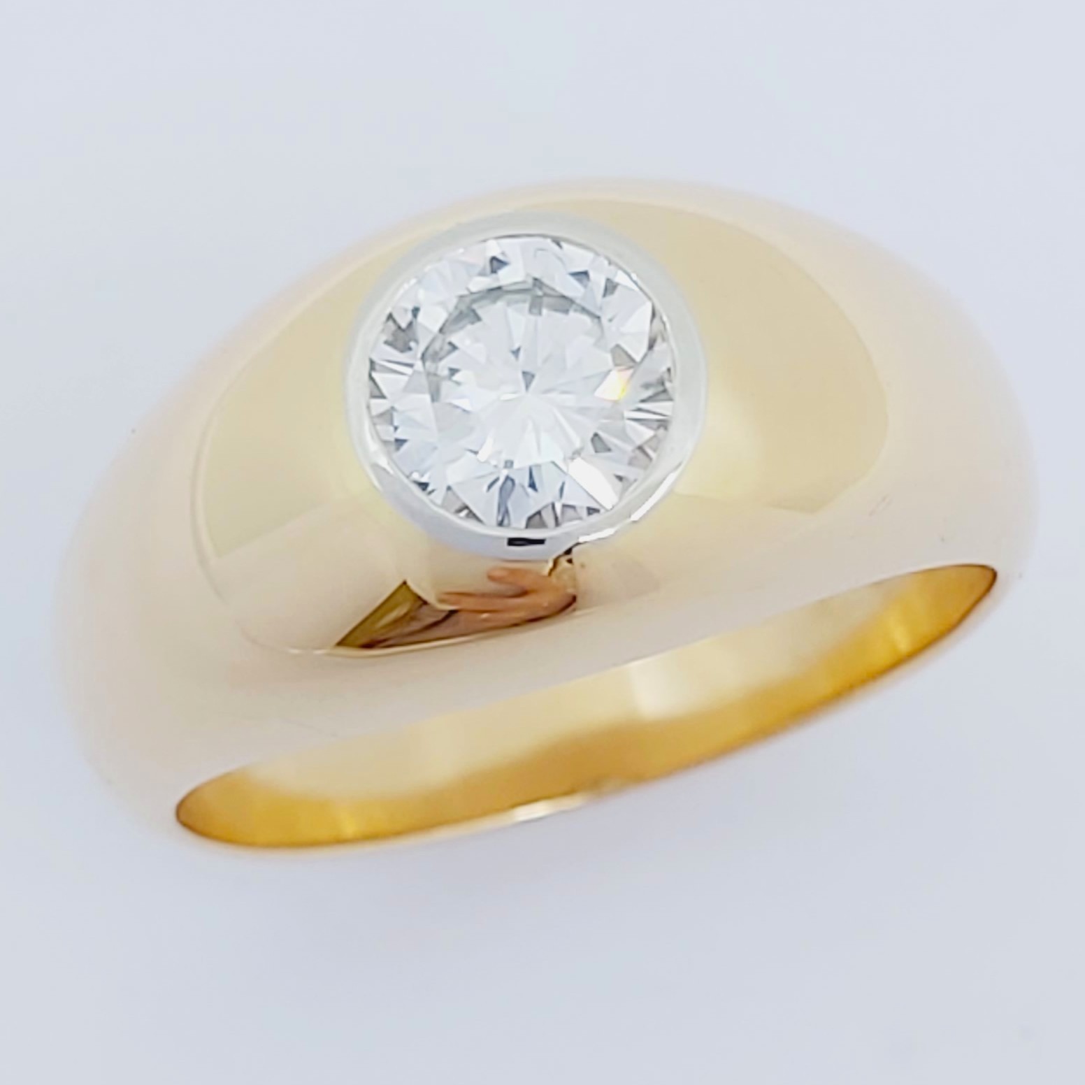 Ring 750/- mit einem Brillant, Größe: 61, 15,06g