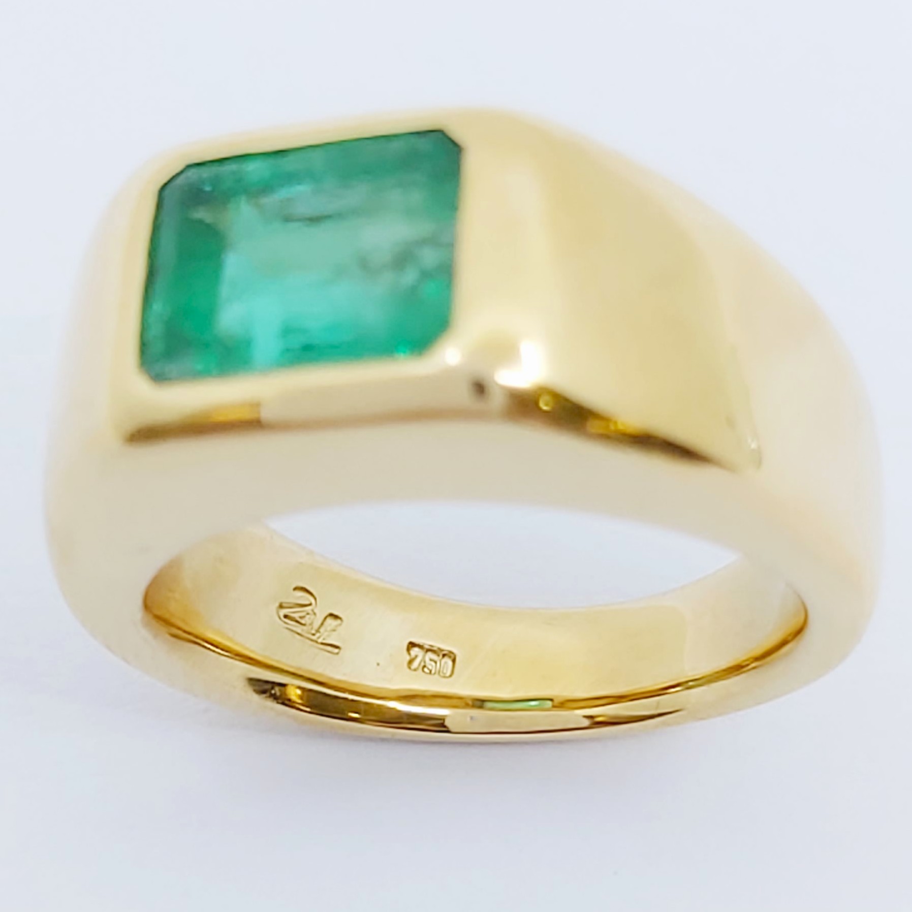 Ring 750/- mit einem Smaragd, Größe: 50, 14,72g