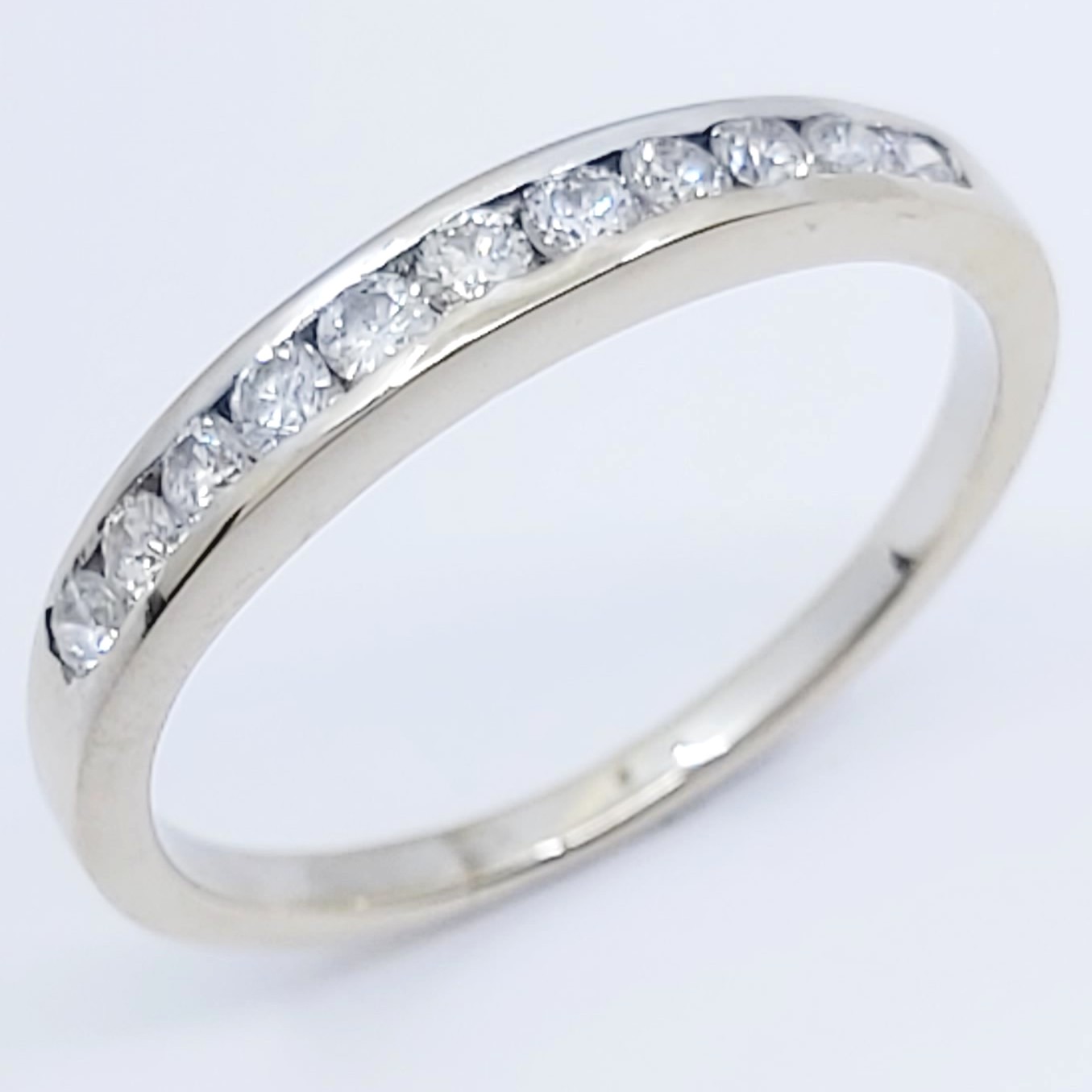 Ring 750/- mit Brillanten, Größe: 52, 2,12g
