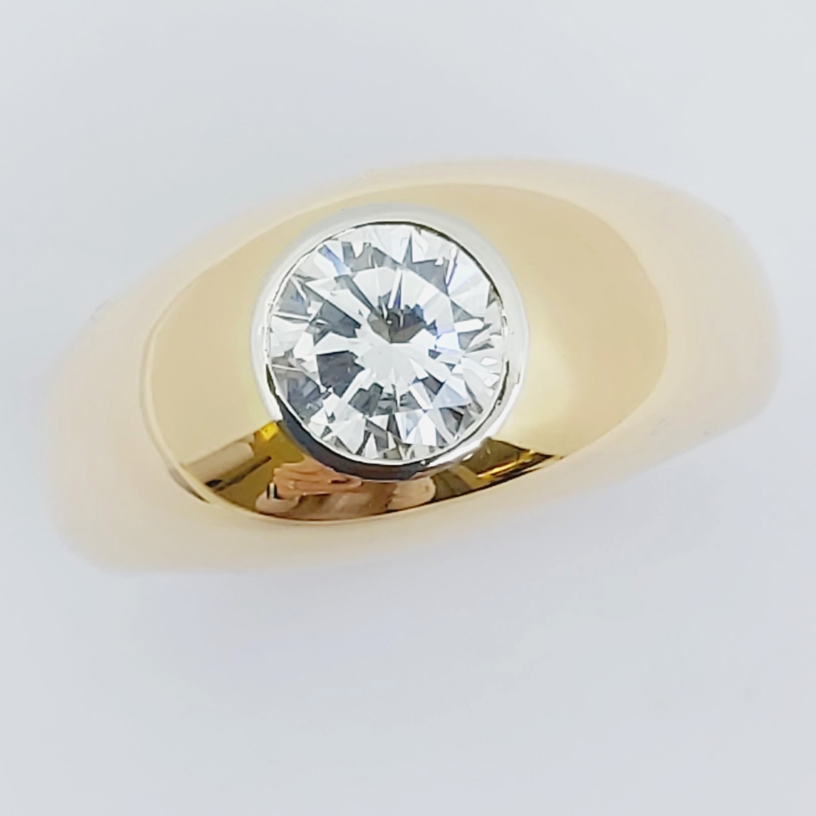 Ring 750/- mit einem Brillant, Größe: 61, 15,06g