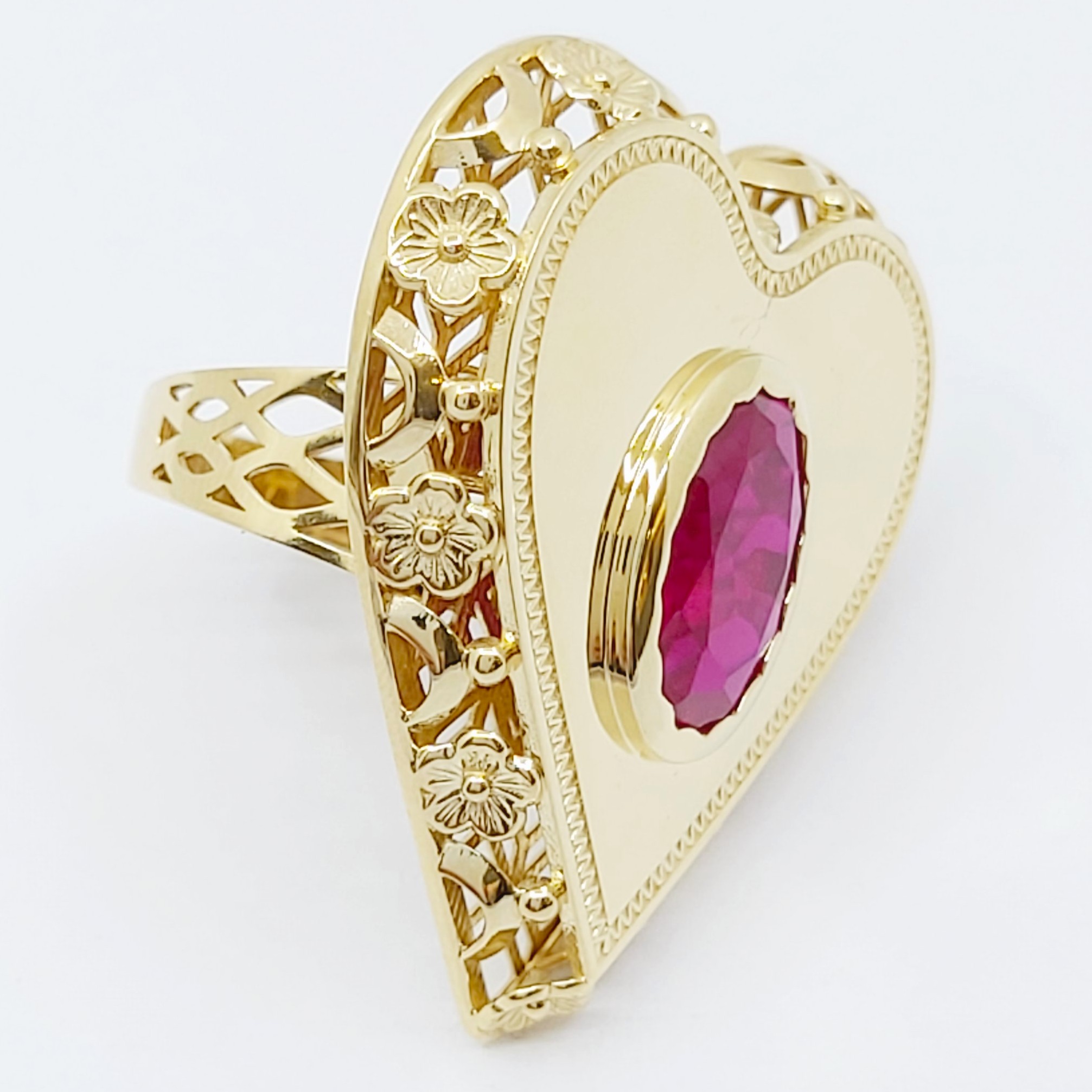 Ring 585/- mit rotem Stein, Größe: 59, 11,100g