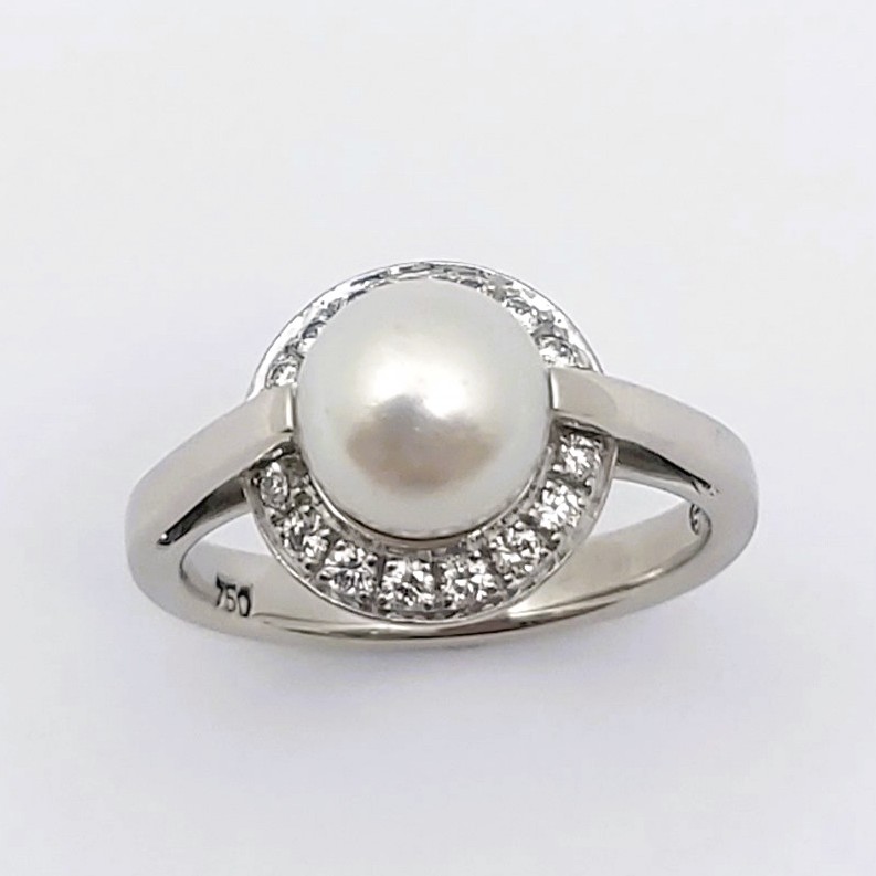 Ring 750/-, Größe: 54 mit Perle und Brillanten,  6,79g