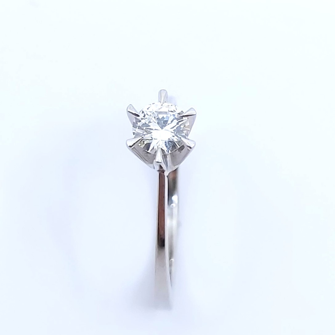 Ring 750/- mit Brillant, Größe: 54,5  3,08g