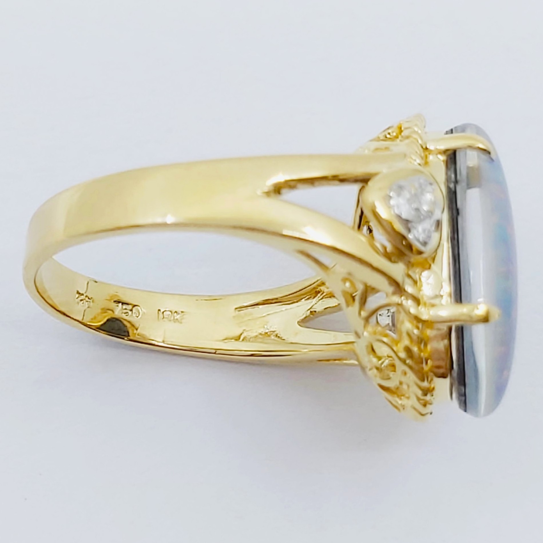 Ring 750/- mit einer Opal-Triplette und Brillanten, Größe: 51, 6,350g