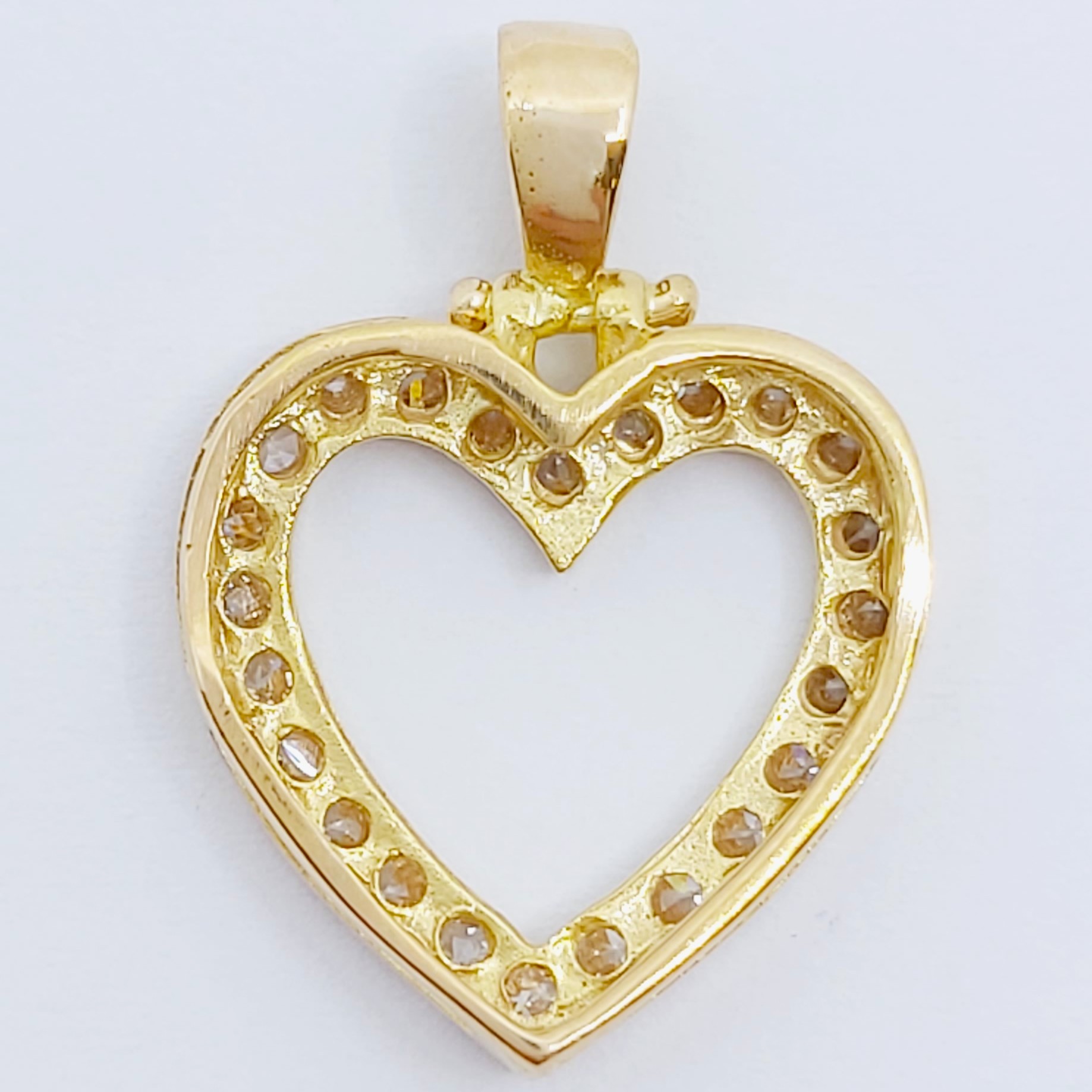 Anhänger 750/- mit weißen Steinen, 2,13g