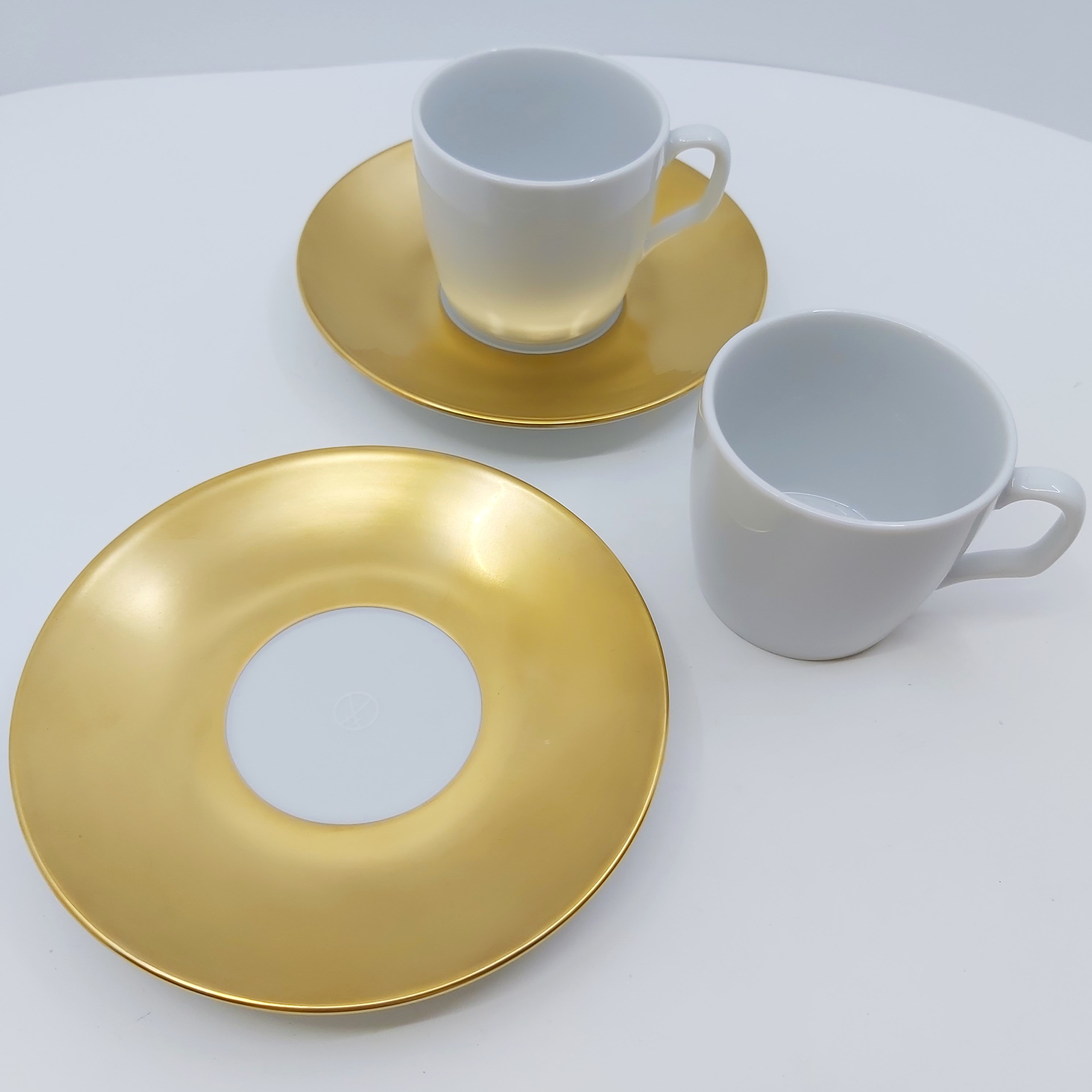 Obertassen mit Untertasse Meissen, in Original Verackung mit Rechnungskopie