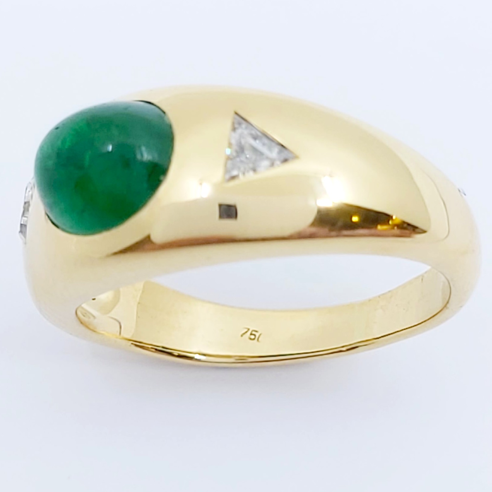 Ring 750/- mit einem Smaragd und Diamanten, Größe: 51, 5,86g