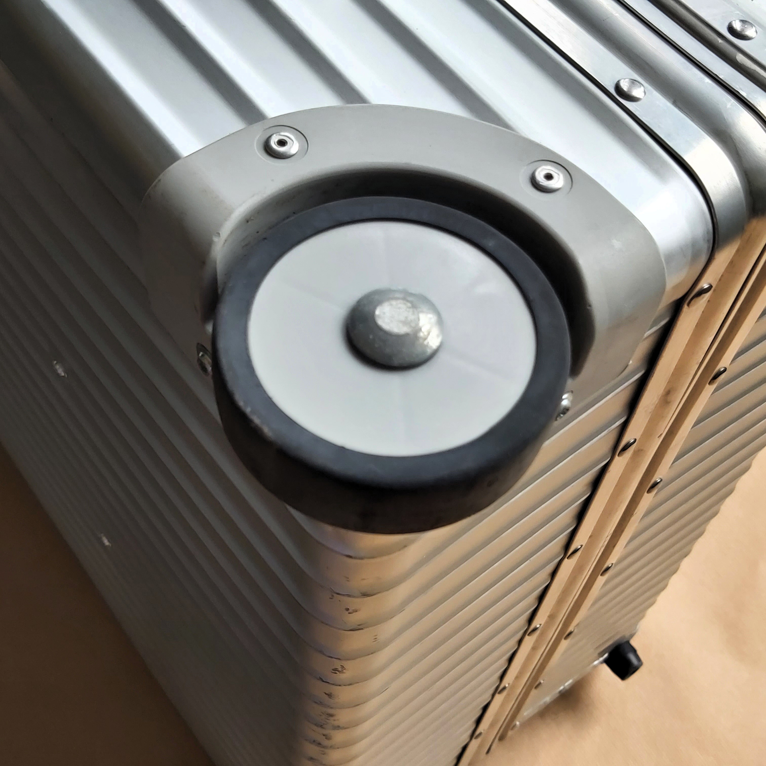 Koffer Rimowa Aluminium Gebrauchsspuren