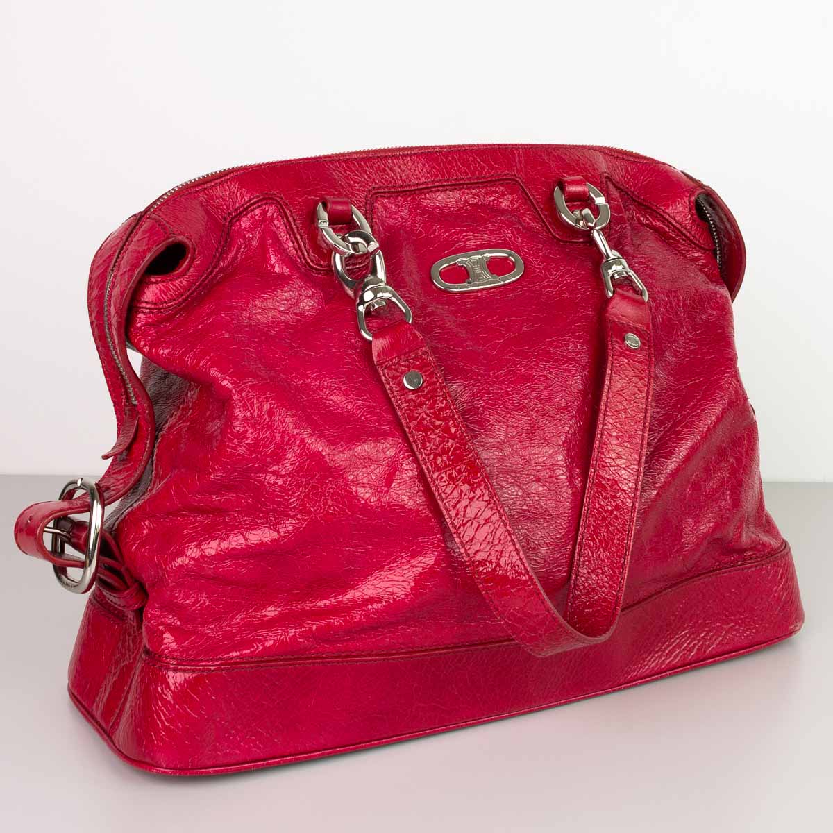1 Handtasche CELINE, rot, silberfarbige Beschläge, Höhe ca. 25cm