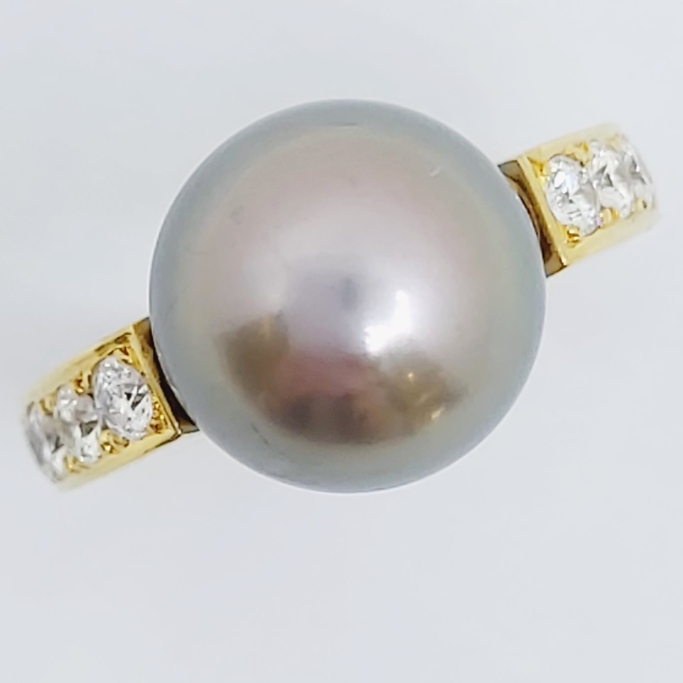 Ring 750/-, Größe: 57 mit Tahitiperle und Brillanten, 9,890g