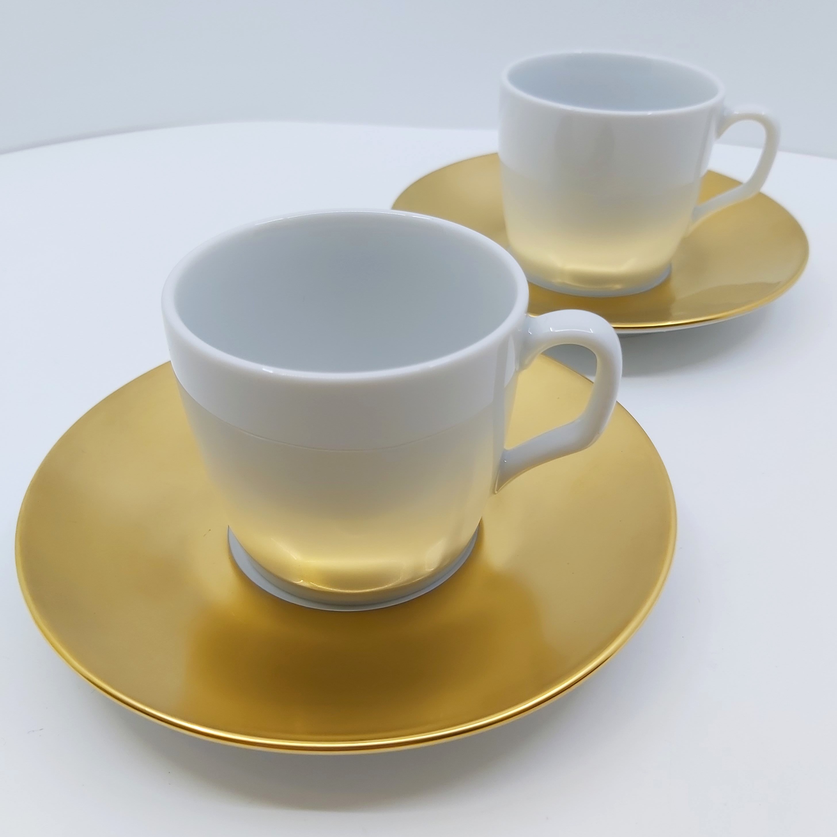 Obertassen mit Untertasse Meissen, in Original Verackung mit Rechnungskopie