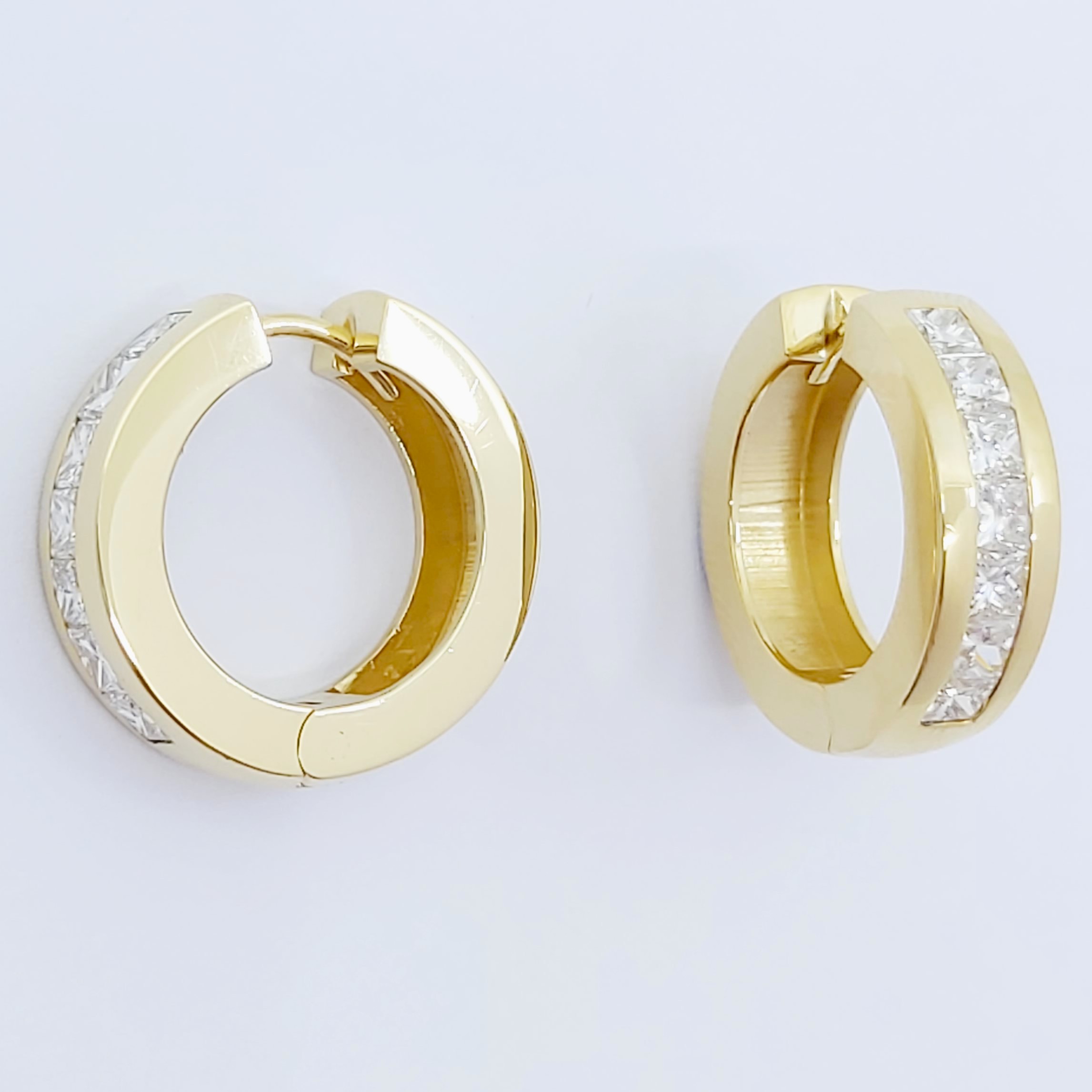 Creolen 750/- mit Diamanten, 15,39g