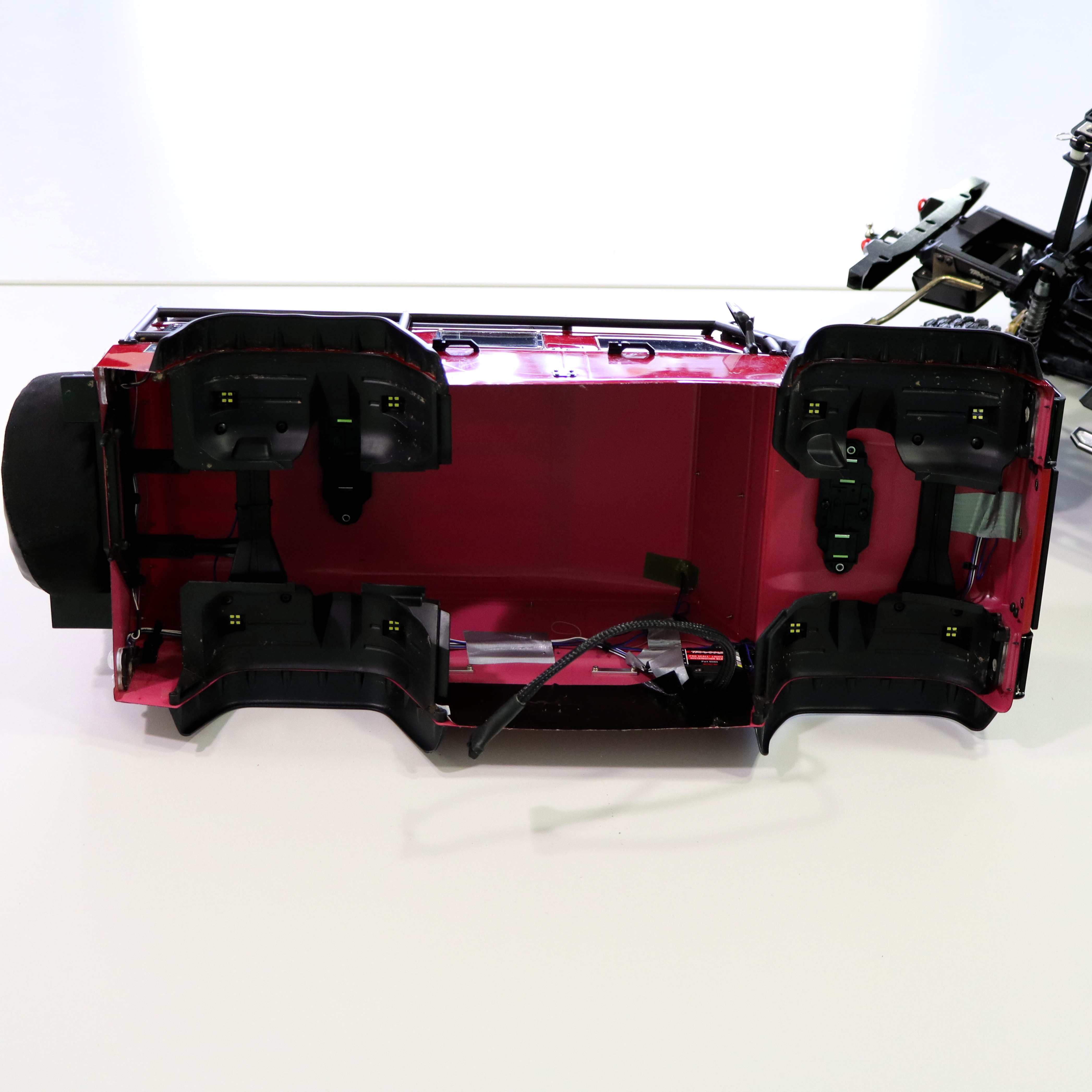 Modell TRAXXAS Com/Pat 1:40 Landrover Defender