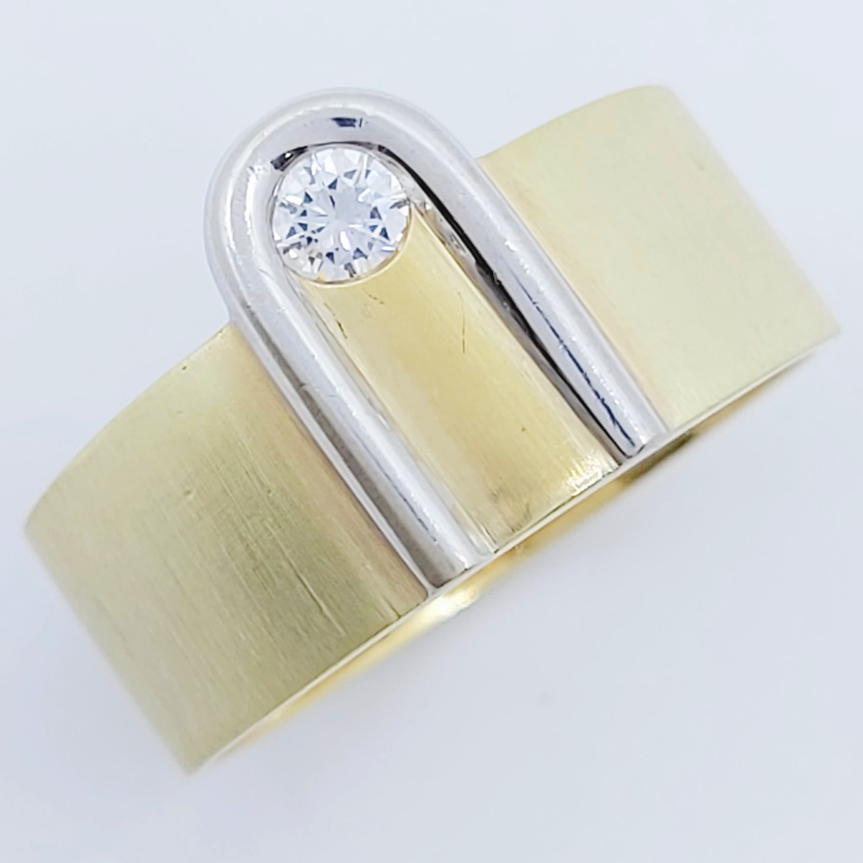 Ring 585/- mit einem Brillant, Größe: 62, 9,90g