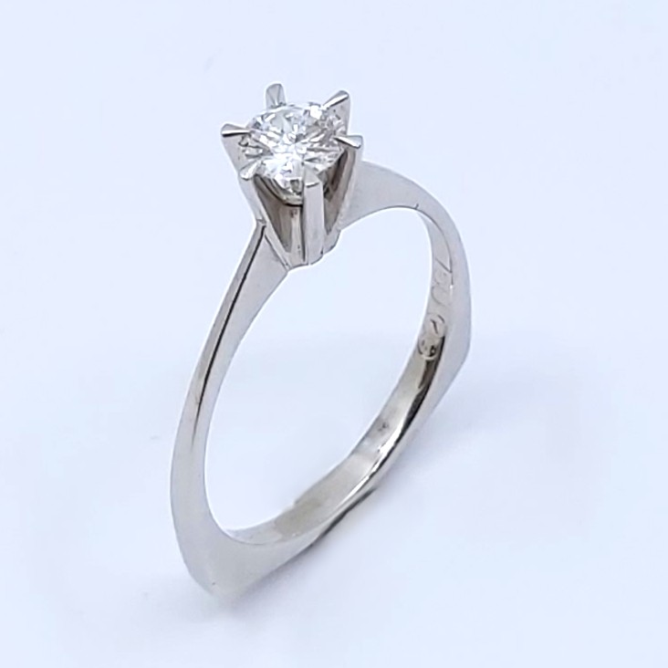 Ring 750/- mit Brillant, Größe: 54,5  3,08g