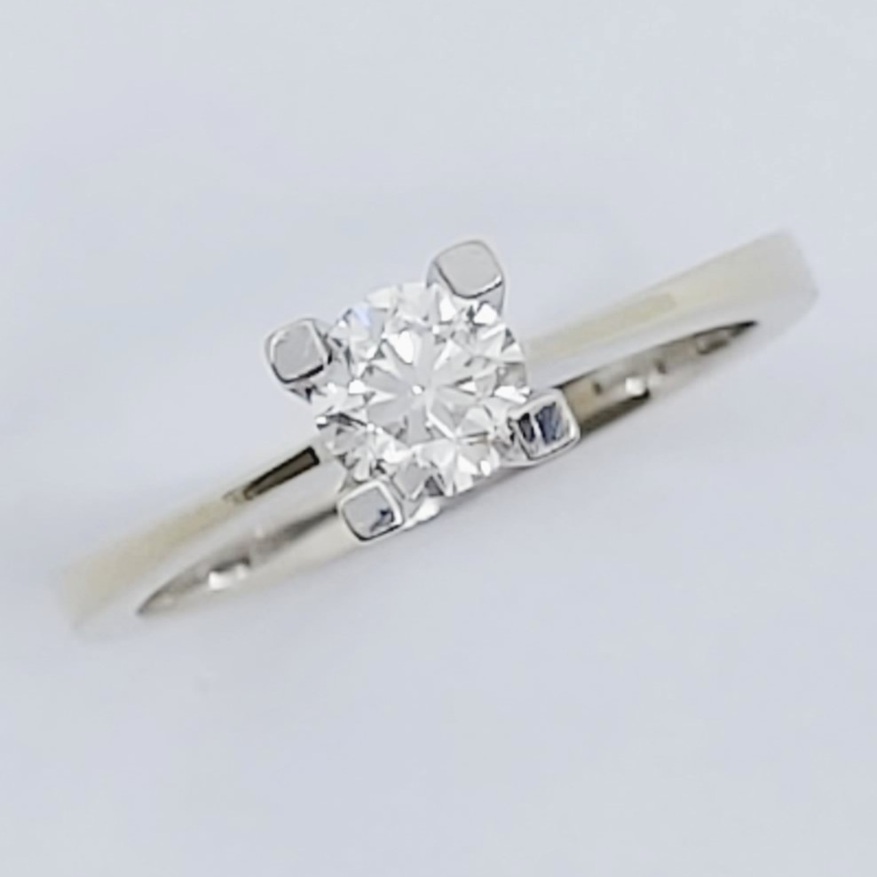 Ring 585/- mit einem Brillant, Größe: 53,5, 3,470g