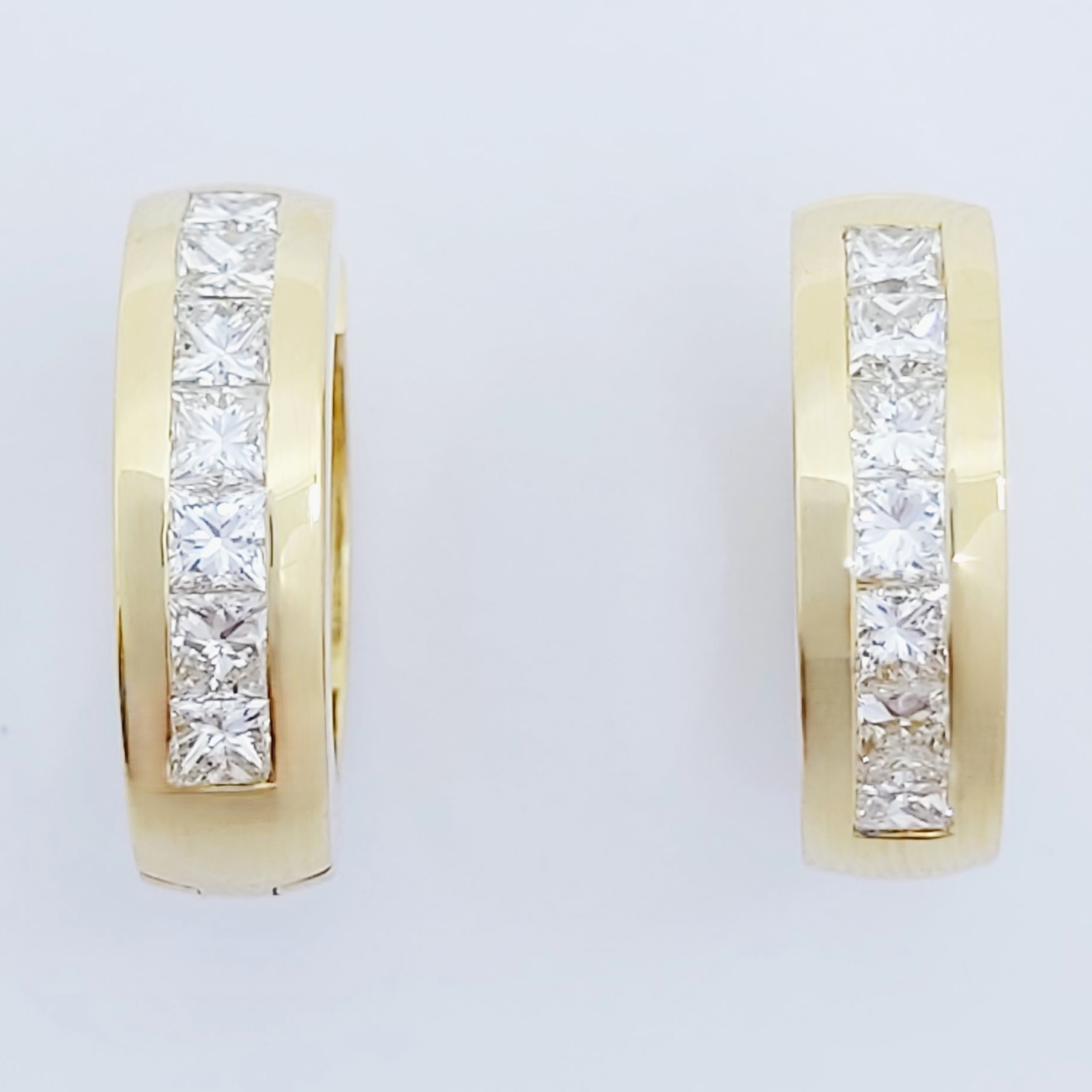 Creolen 750/- mit Diamanten, 15,39g