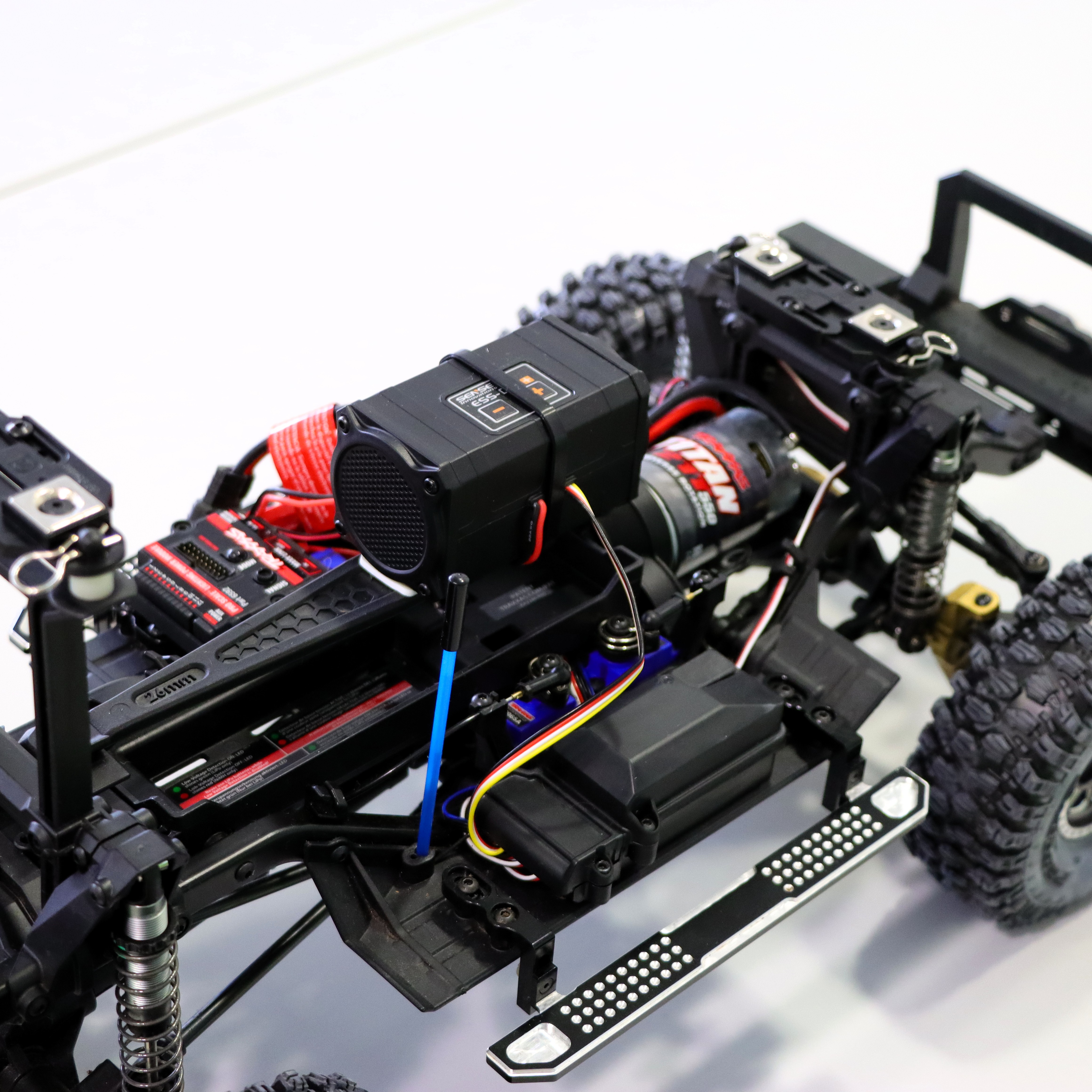 Modell TRAXXAS Com/Pat 1:40 Landrover Defender
