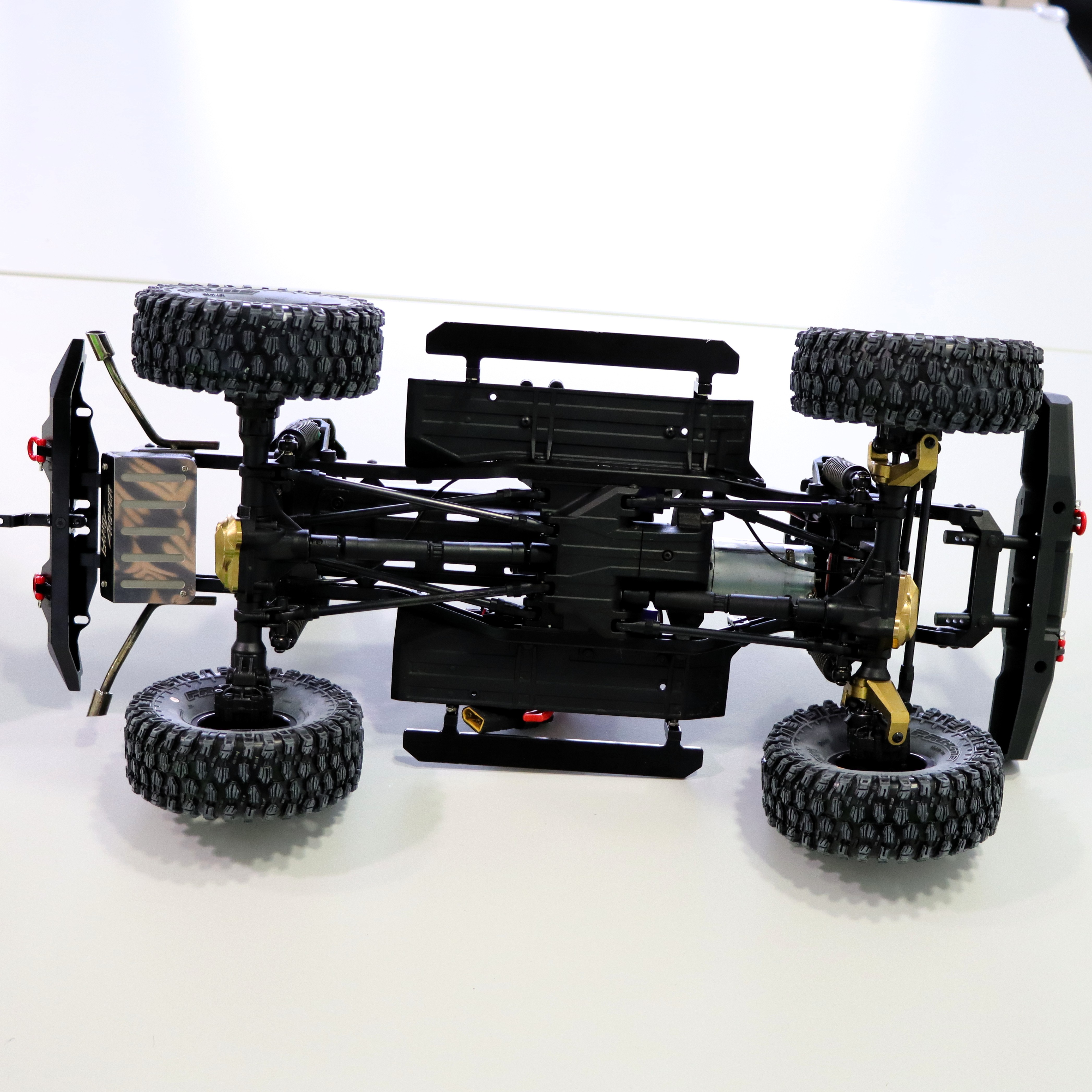 Modell TRAXXAS Com/Pat 1:40 Landrover Defender
