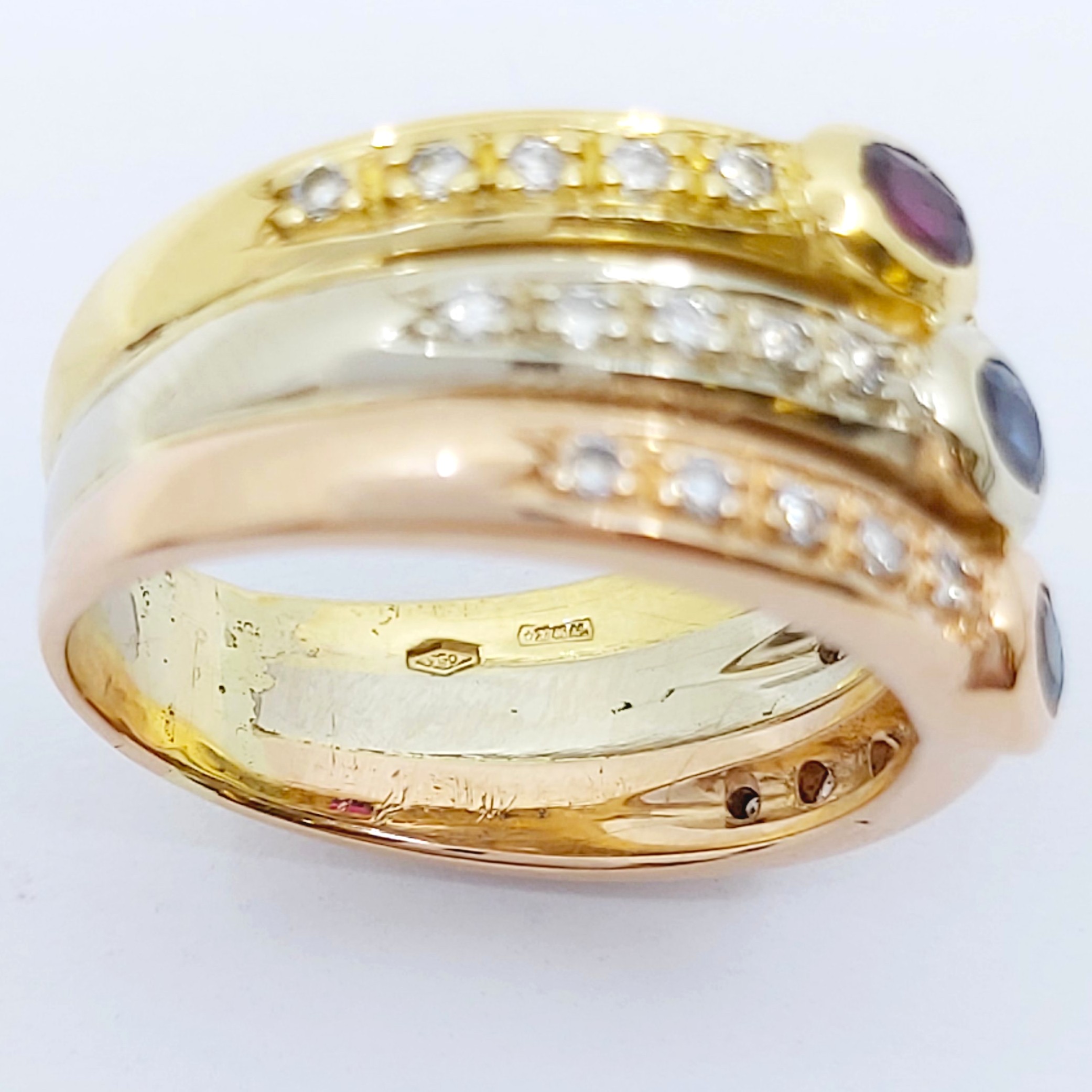 Ring 750/- mit einem Rubin, Saphir, Smaragd und Diamanten, Größe: 56, 9,43g