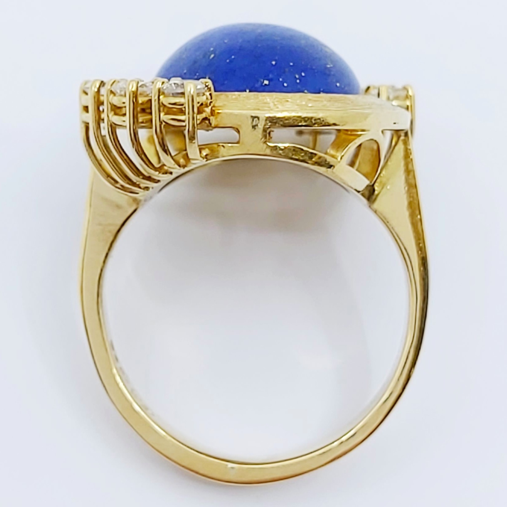 Ring 750/- mit einem Lapis-Lazuli und Brillanten, Größe: 55, 12,6g