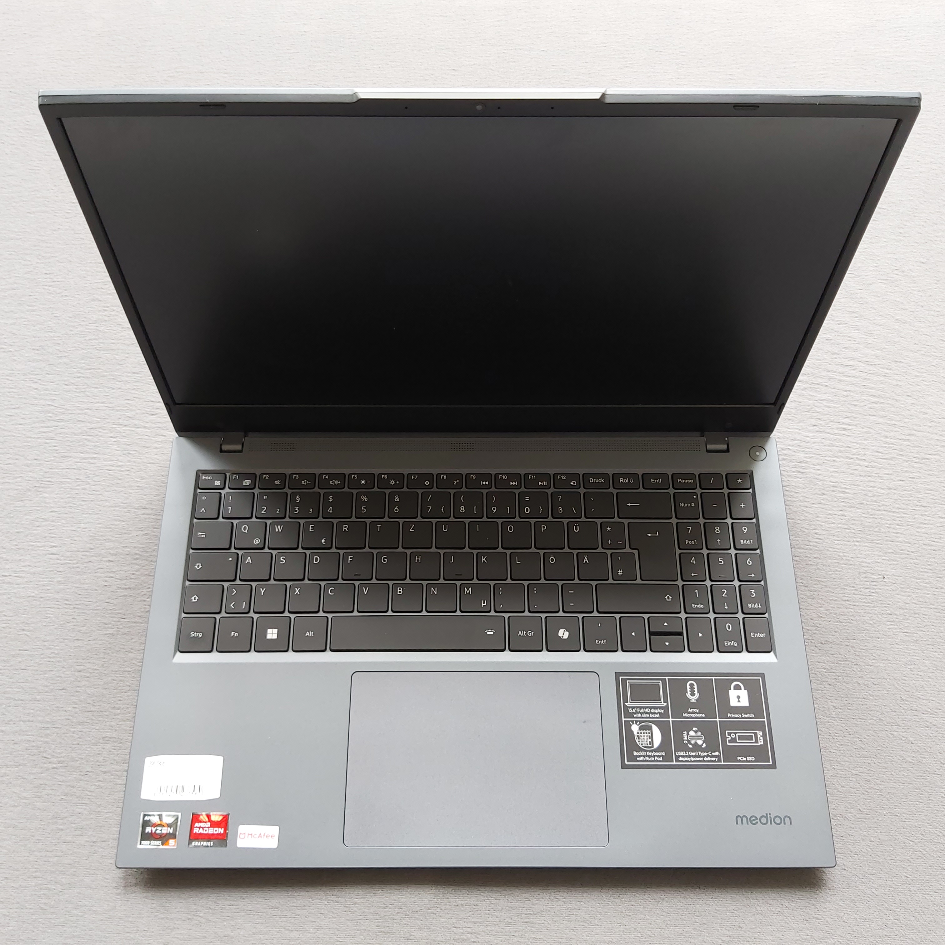 Laptop "Medion Avantum" 15E1 R5