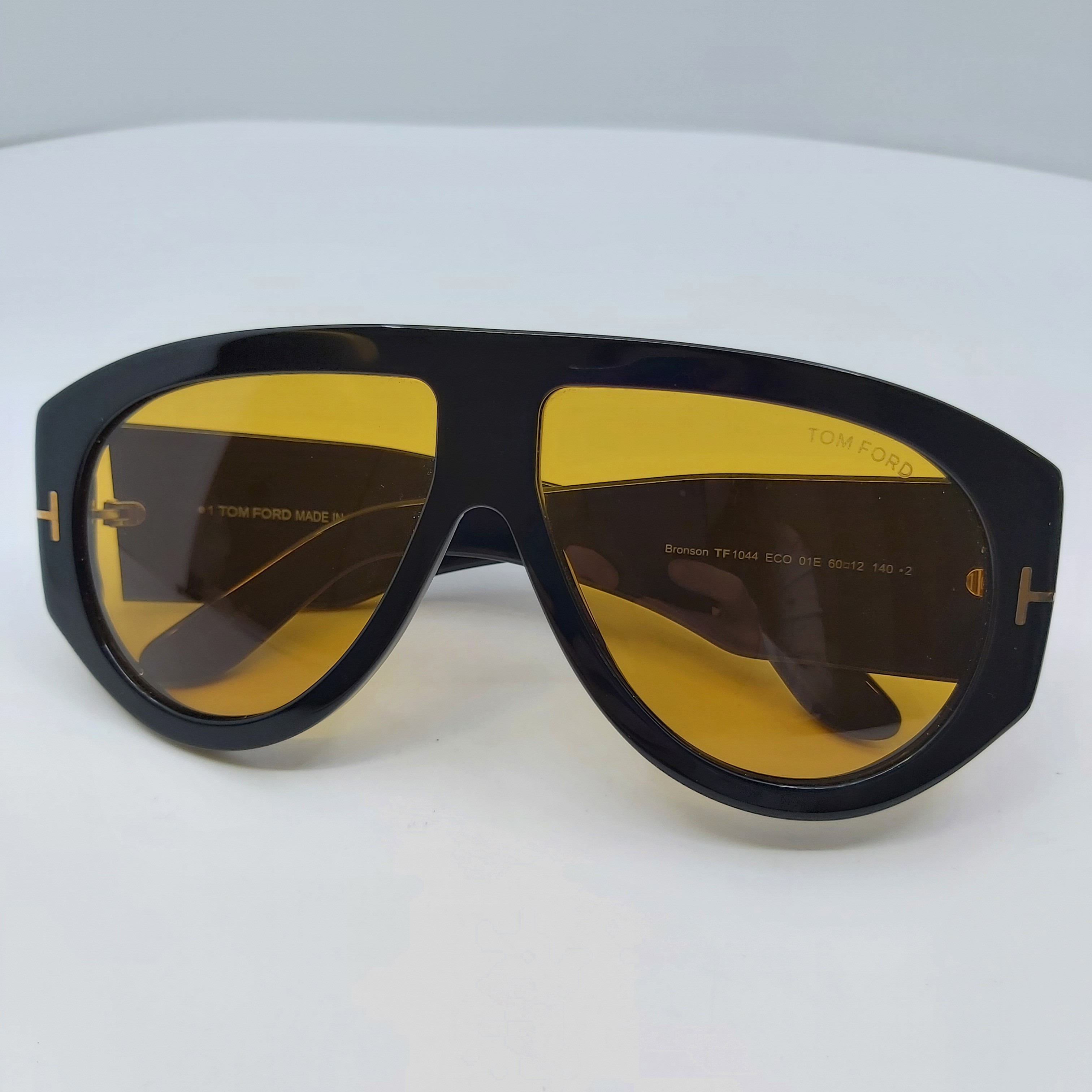 Tom Ford FT1044 mit Etui, Tuch und Rechnung