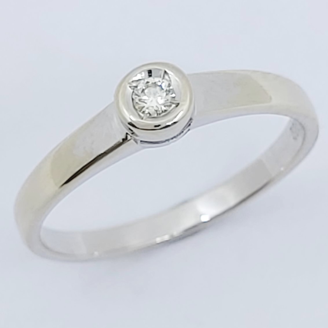 Ring 585/- mit einem Brillant, Größe: 50, 1,790g
